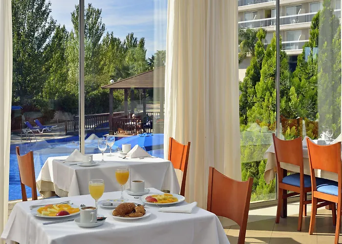 黄金海岸索尔酒店 4* 萨洛